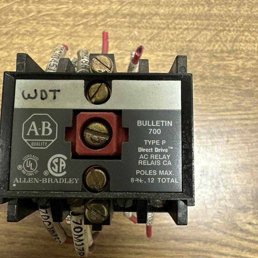 Used Allen Bradley,700-P800A1,AC Relay Ser B