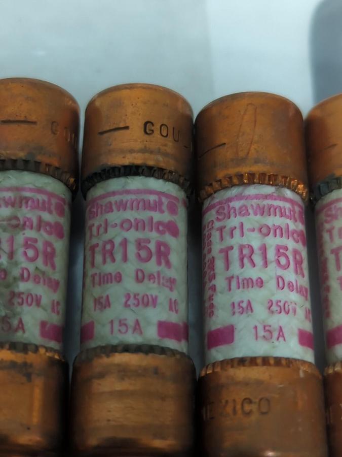 GOULD SHAWMUT,TR15R,TRI-ONIC 15 AMP FUSE LOT OF 5 NOS