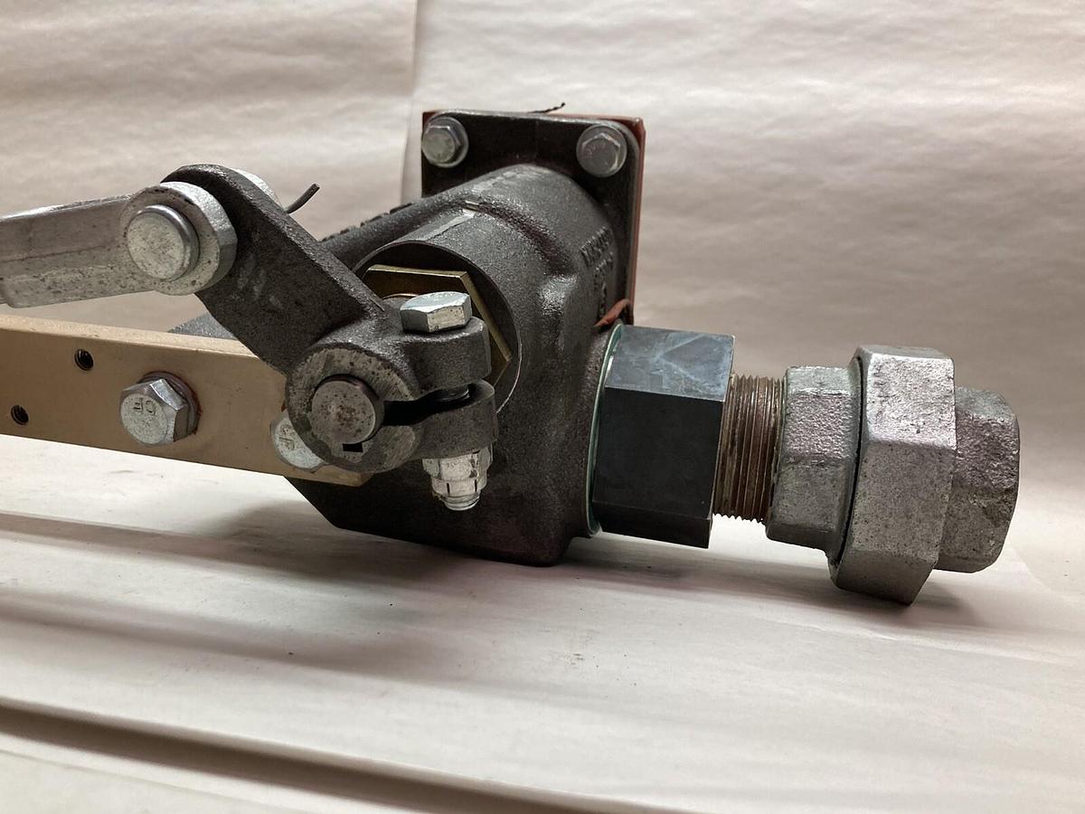 Used United Conveyor,1952-38,Lever Operated Vent Valve w/ 4401-54