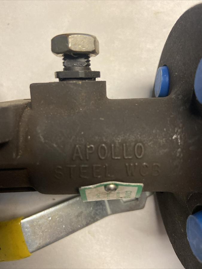 Apollo,88-103-01,1/2 INCH Ball Valve 285CWP Lot of 2