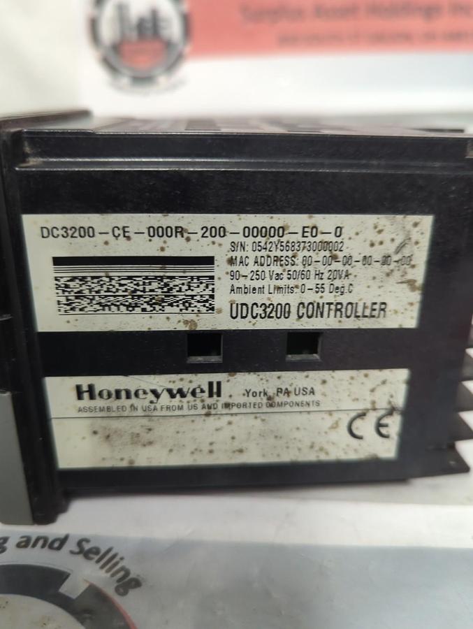 Used HONEYWELL,UDC3200,DIGITAL CONTROLLER 90-250VAC 50/60HZ 20VA PRE-OWNED