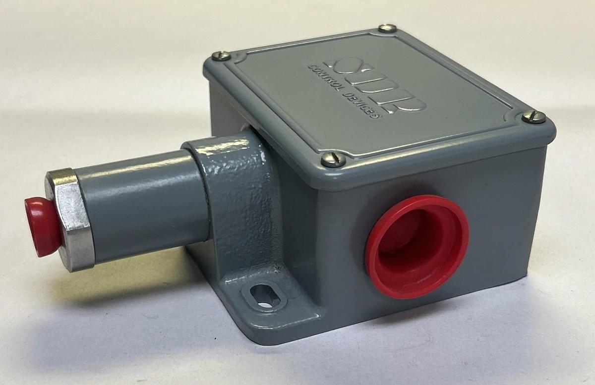 SOR,6NN-K3-M4-C1A-12-100,PRESSURE SWITCH NOS