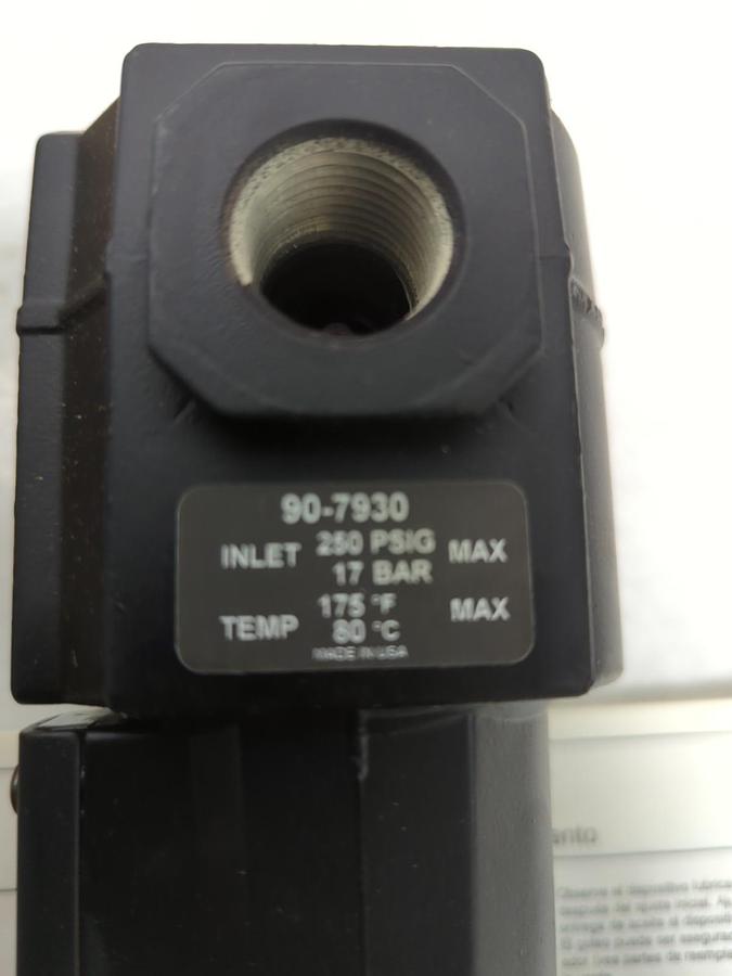 NAPA,90-7930,AIR LINE LUBRICATOR METAL BOWL W/ MANUAL DRAIN & SIGHT 1/2 IN NOS