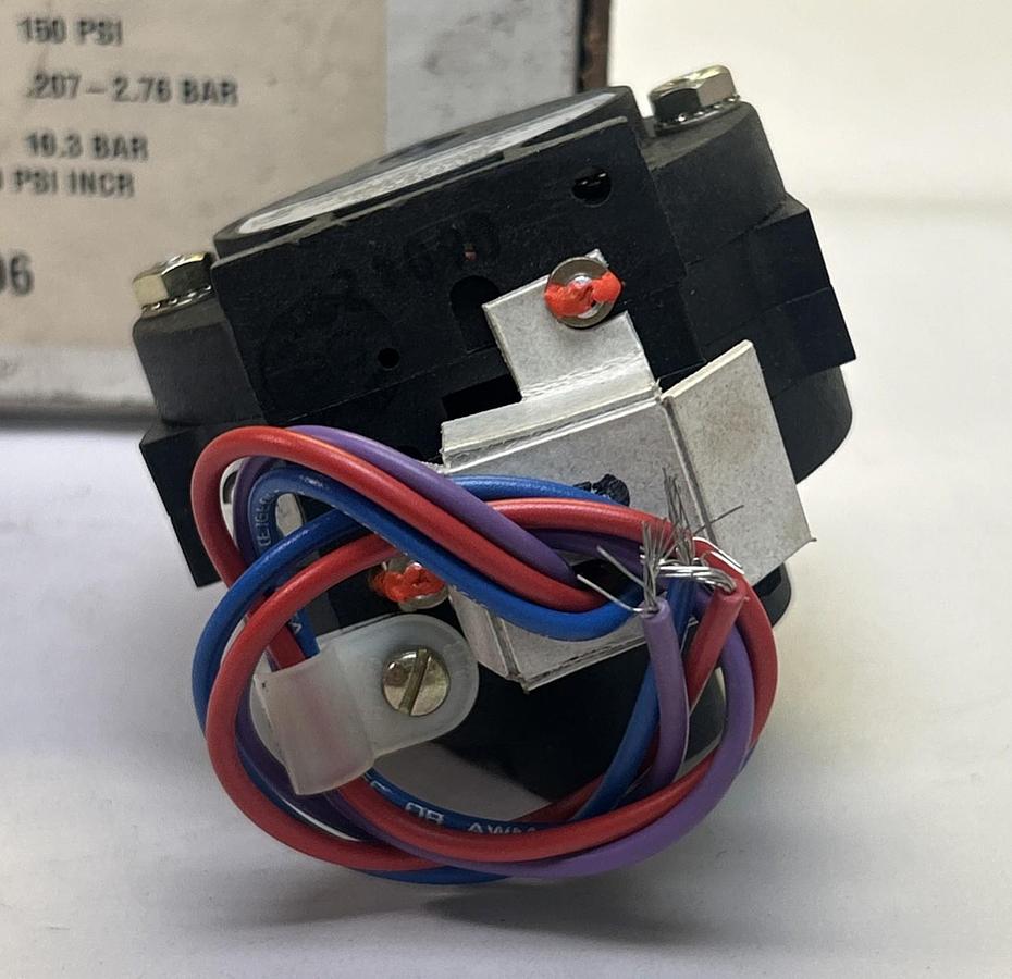 BARKSDALE,EPD1S-AA40-Q2,PRESSURE SWITCH 3-150PSI NOS