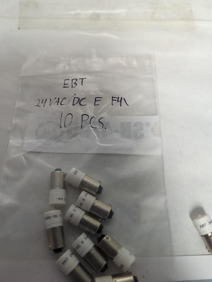 Used EBT,EF4,INDICATOR LAMP 24VAC/DC LOT OF 10 PRE-OWNED