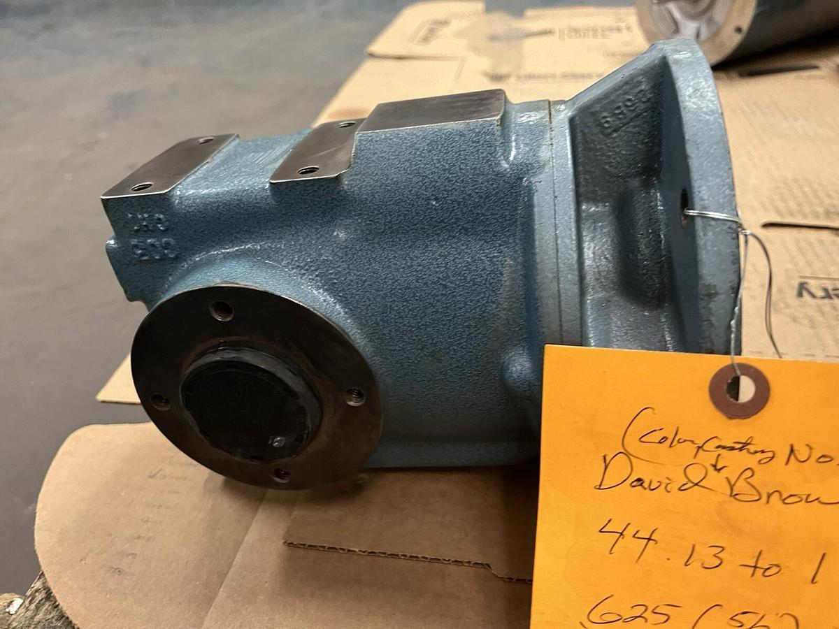 Used RADICON,RATIO 44.13,GEAR SPEED REDUCER IN 1/2HP shaft 3/4in input 5/8in