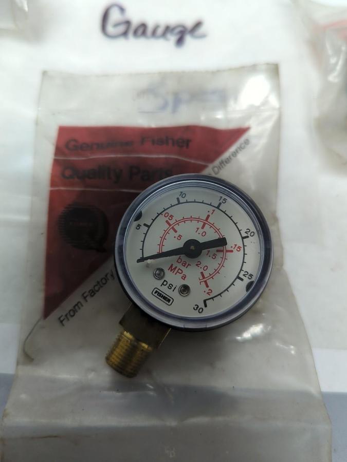 FISHER,0-30 PSI,PRESSURE GAUGE 1.5 INCH FACE BOTTOM MOUNT LOT OF 3 NOS