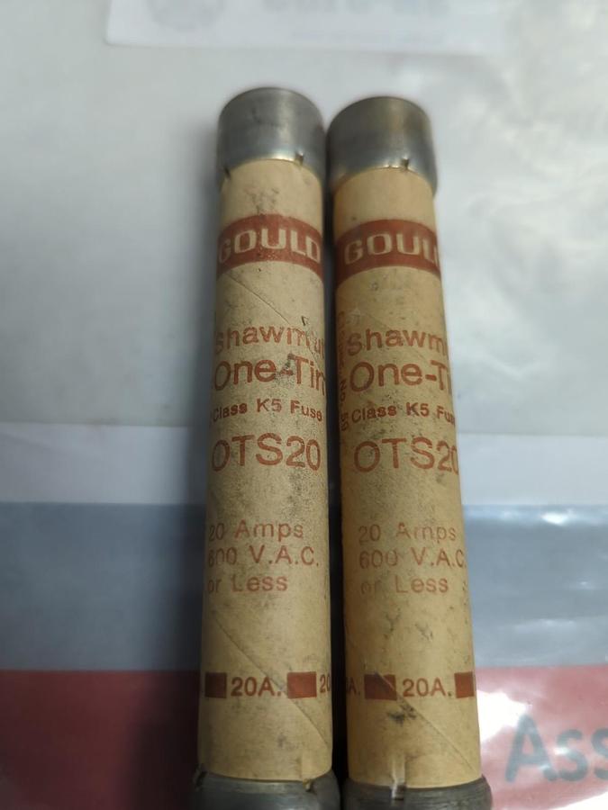 Used GOULD SHAWMUT,OTS 20,ONE-TIME 20 AMP FUSE LOT OF 2 PRE-OWNED