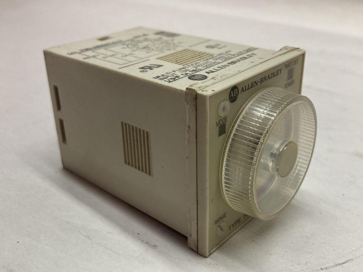 Used Allen Bradley,700-HR52AT17,Multi Function Timing Relay Ser A Type HR 100-240VAC