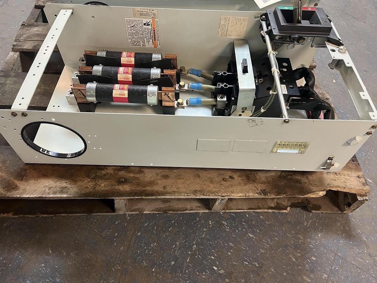 Used CUTLER HAMMER,F2100,200 AMP FUSED DISCONNECT MCC BUCKET 480V