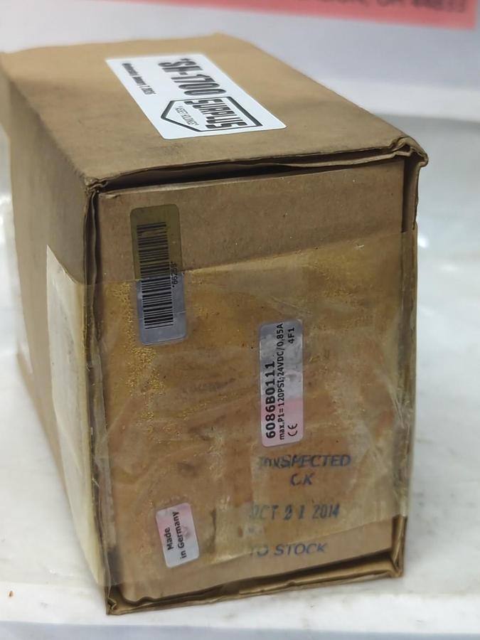 NUMATICS,6086B0111,PRECISION REGULATOR NOS