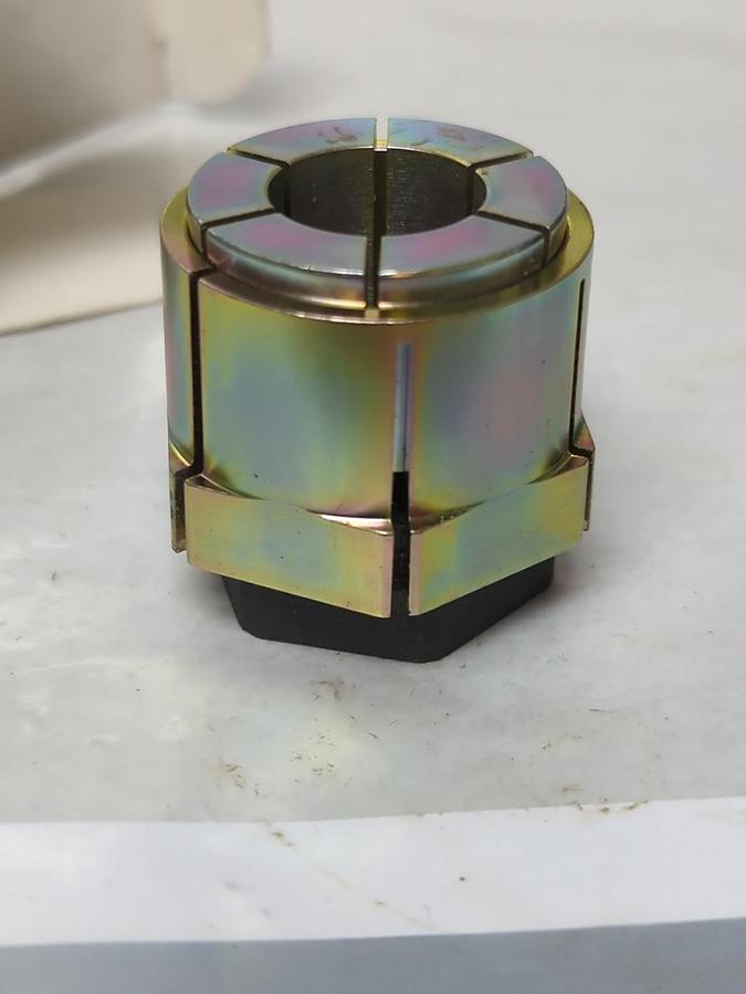 TRANTORQUE,6202160,KEYLESS BUSHING 3/4 INCH SHAFT NOS