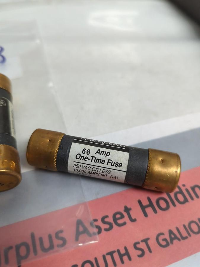 Used GE,E4273,CLASS H 60 AMP FUSE LOT 6 OF PRE-OWNED