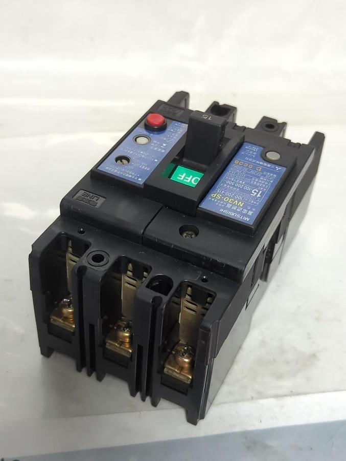 Used MITSUBISHI,NV30-SP,CIRCUIT BREAKER 15 AMP 3-POLE PRE-OWNED