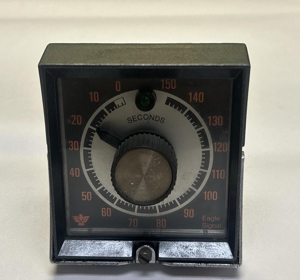 Used EAGLE SIGNAL,HP72A6,TIMER