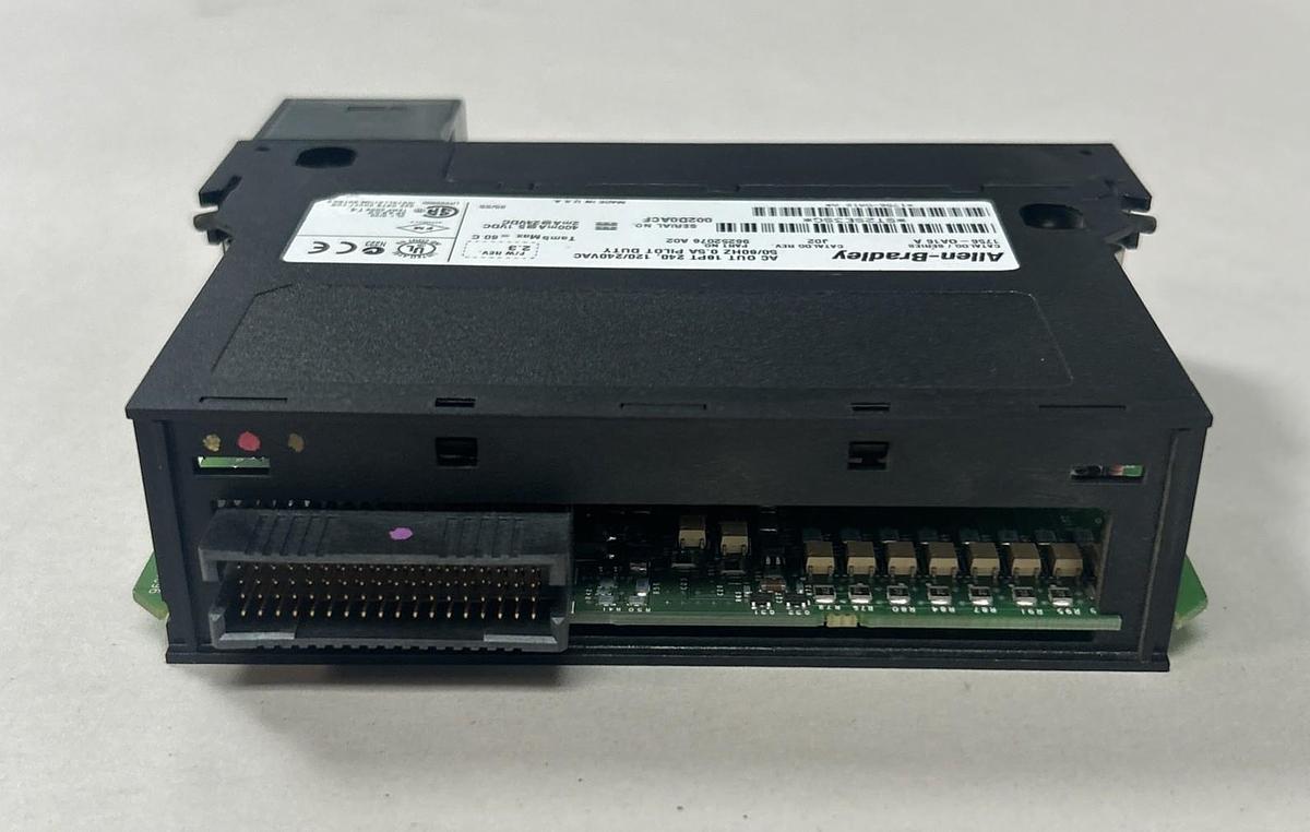 Used ALLEN BRADLEY,1756-OA16,SER A AC OUTPUT MODULE