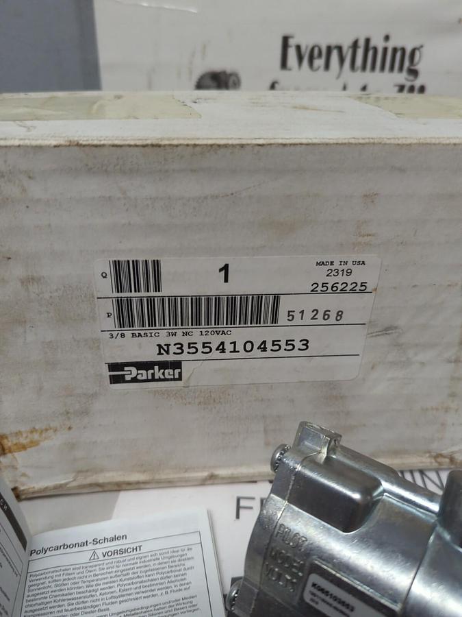 PARKER,N3554104553,PNEUMATIC SOLENOID VALVE 3/8 BASIC NC 120VAC NOS