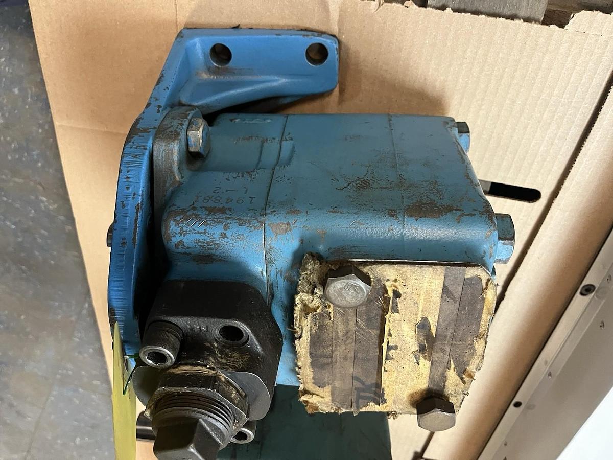 Used VICKERS,45V506-1C-20-283,HYDRAULIC VANE PUMP