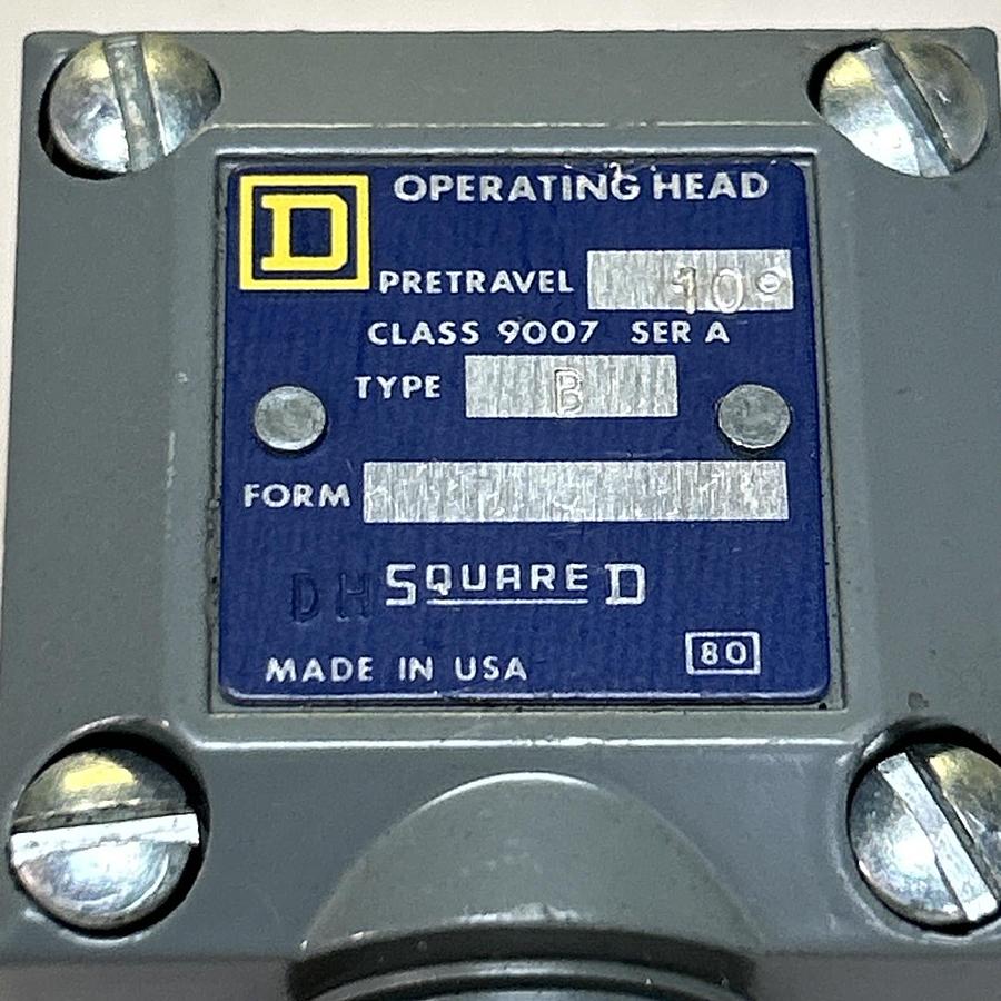 Used SQUARE D,9007B,LIMIT SWITCH HEAD