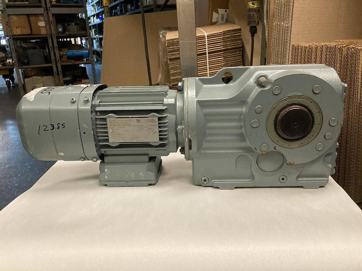 Sew Eurodrive,KA57/TDRS71M4,Gearmotor 3/4 HP  1690/14 RPM  Ratio 123.85