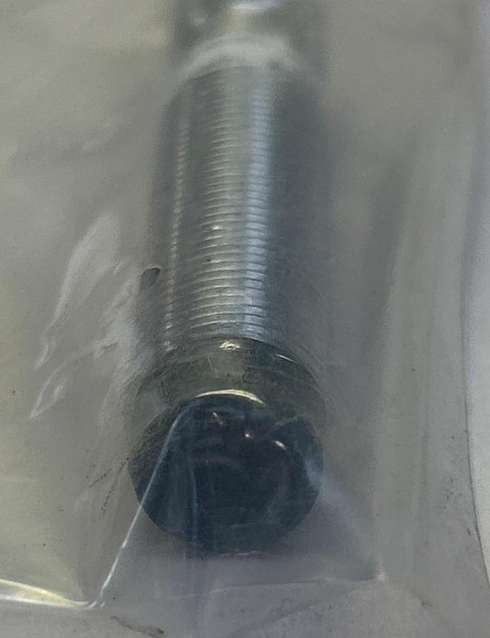 Used BALLUFF,BES M12MF1-PSC10F-S04G,PROXIMITY SENSOR NEW