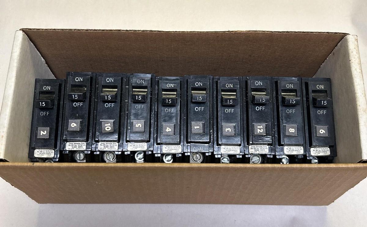 Used GENERAL ELECTRIC,THQB1115,CIRCUIT BREAKER 15A 120/240V 1P LOT OF 10