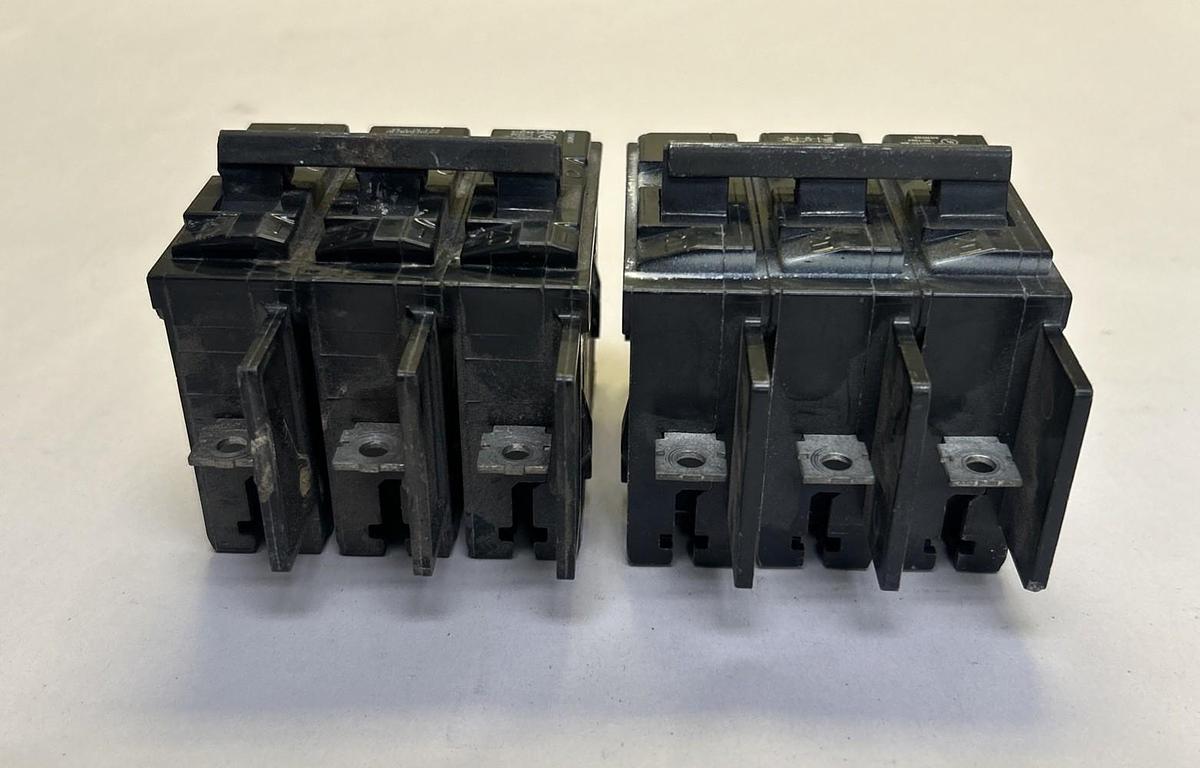 Used SIEMENS,BQ3B060,CIRCUIT BREAKER 60A 240V 3P LOT OF 2