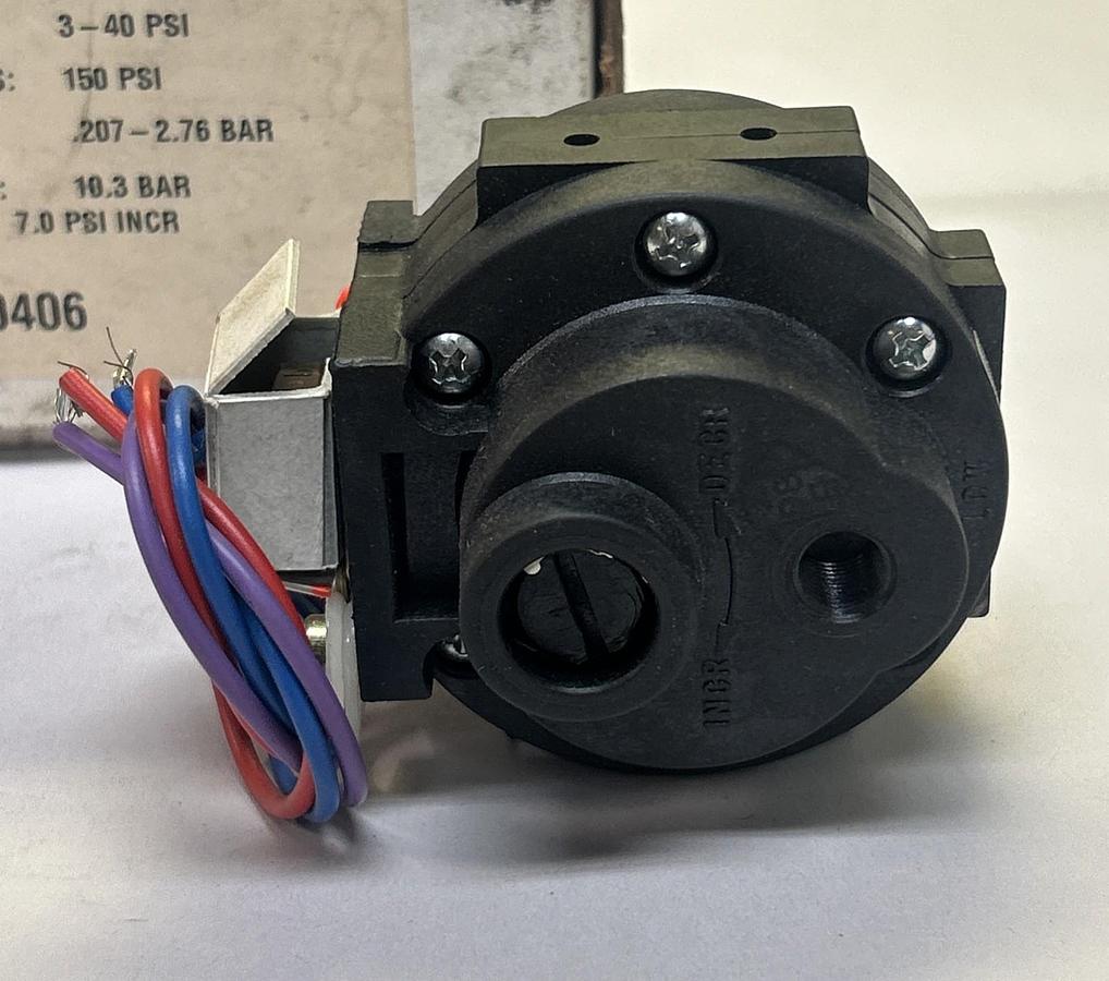 BARKSDALE,EPD1S-AA40-Q2,PRESSURE SWITCH 3-150PSI NOS