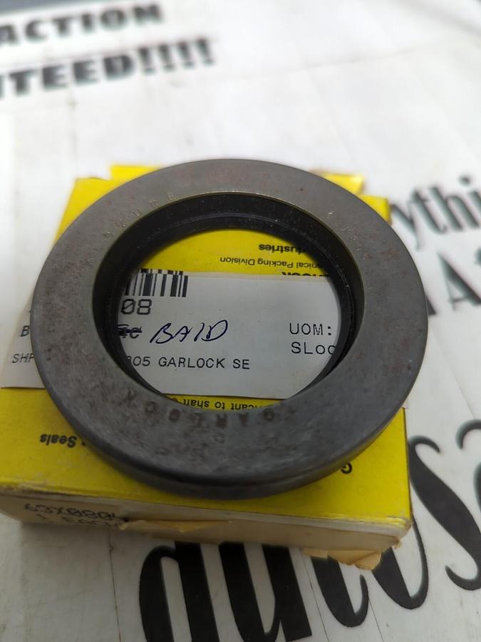 GARLOCK KLOZURE,63X0805,OIL SEALS 1.656 X 2.686 X .375 LOT OF 2 NOS