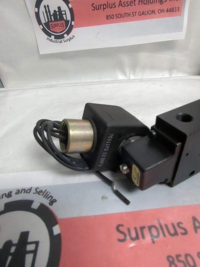 Used HONEYWELL,086300,SOLENOID VALVE WITH 7C11P313SHF3 PRE-OWNED
