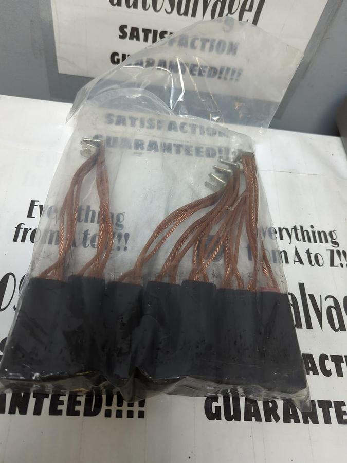 Used HELWIG CARBON,90-101227-580-2-01,CARBON MOTOR BRUSHES PACK OF 7 NEW