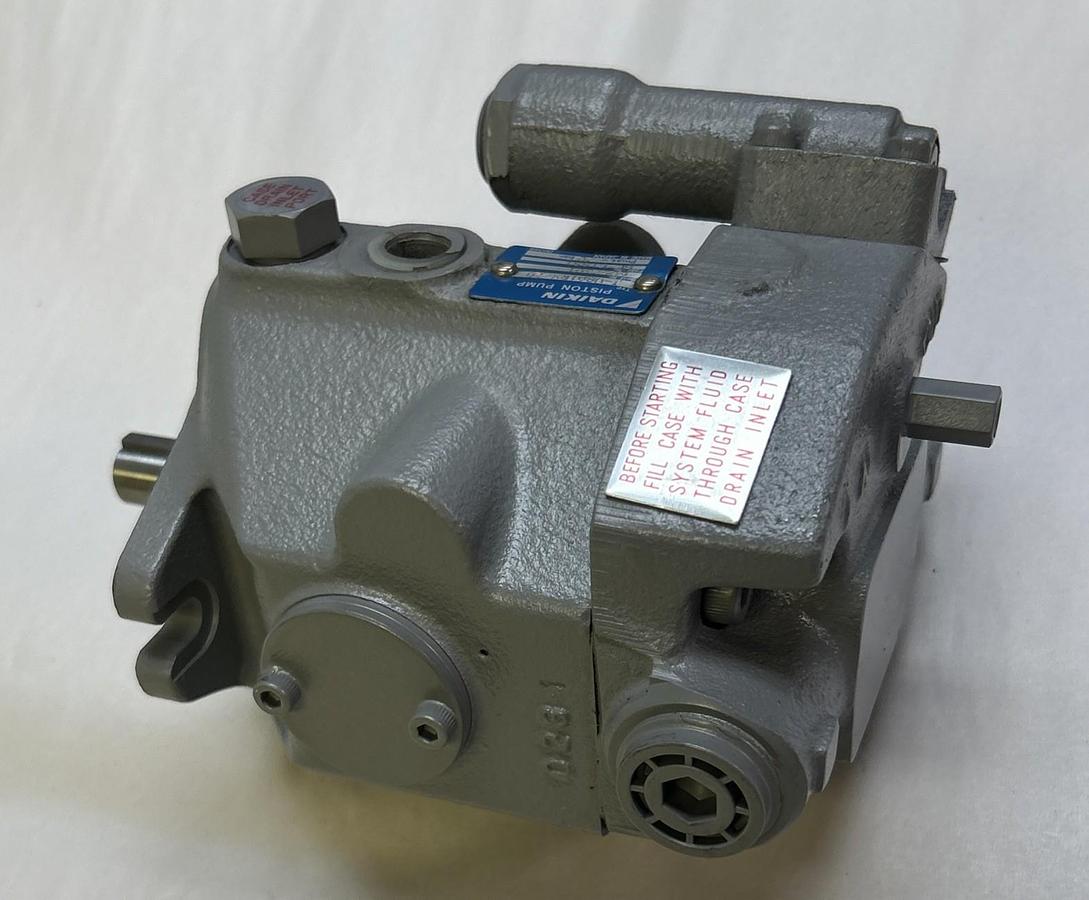 DAIKIN,J-V8A1RX-20,PISTON PUMP NOS