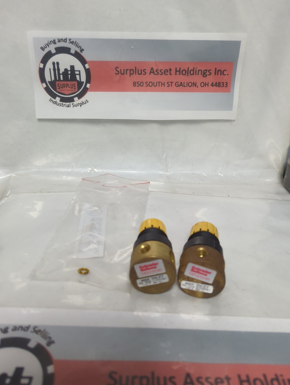 Used SCHRADER BELLOWS,58523040,PNEUMATIC PRESSURE REGULATOR 250 PSIG LOT OF 2 USED