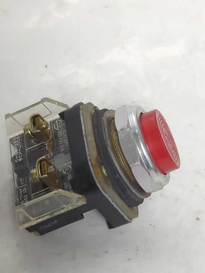 Used ALLEN BRADLEY,800T-B,SERIES T RED PUSHBUTTON PRE-OWNED