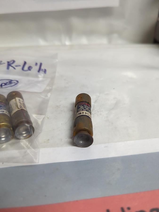 Used COOPER BUSSMANN,FRN-R-6-1/4,FUSETRON 6-1/4 AMP FUSE LOT OF 3 PRE-OWNED