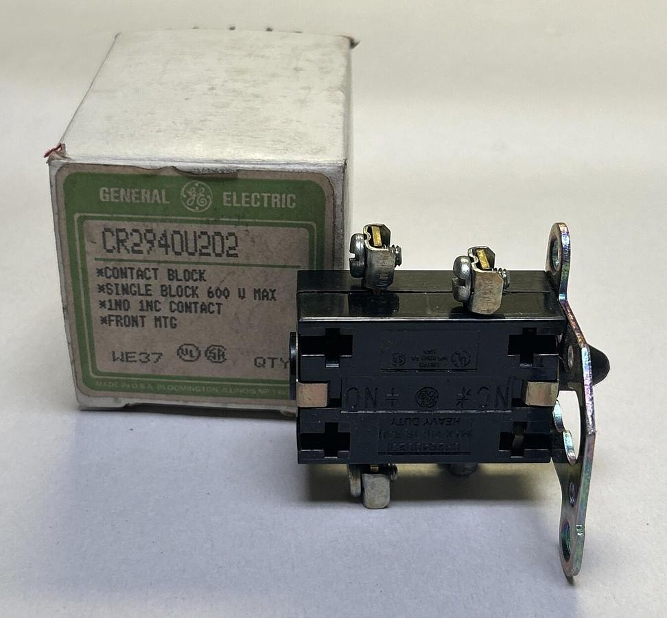 Used GENERAL ELECTRIC,CR2940U202,CONTACT BLOCK NEW