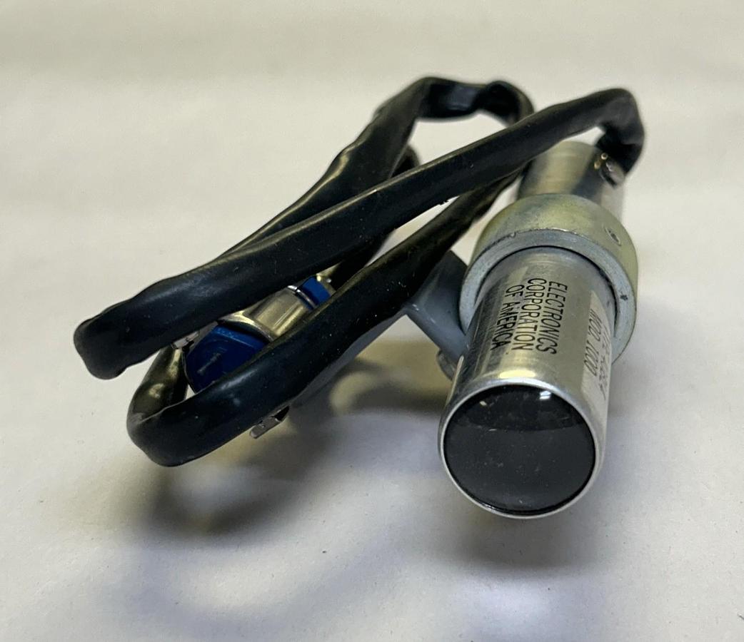 Used ELECTRONICS CORP OF AMERICA,40BL4-1000,PHOTOELECTRIC RELAY SENSOR