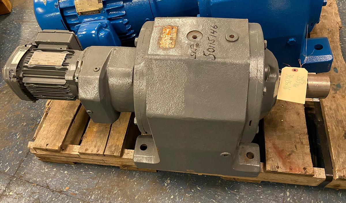 Used Sew Eurodrive,R93R63DT80K4TH-KS,Gearmotor 3/4hp Ratio 14070  Input 1700rpm Out