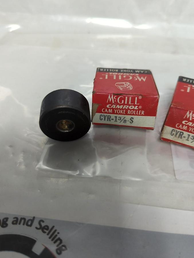 Used MCGILL,CYR-1-3/8-S,YOKE CAM ROLLER LOT OF 2 PRE-OWNED