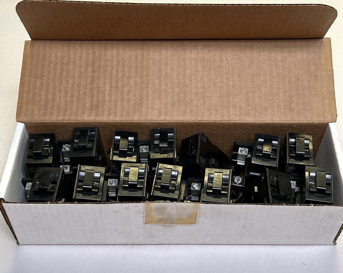 Used GOULD ITE,P130,PUSHMATIC CIRCUIT BREAKER 30A 120/240V 1P LOT OF 14