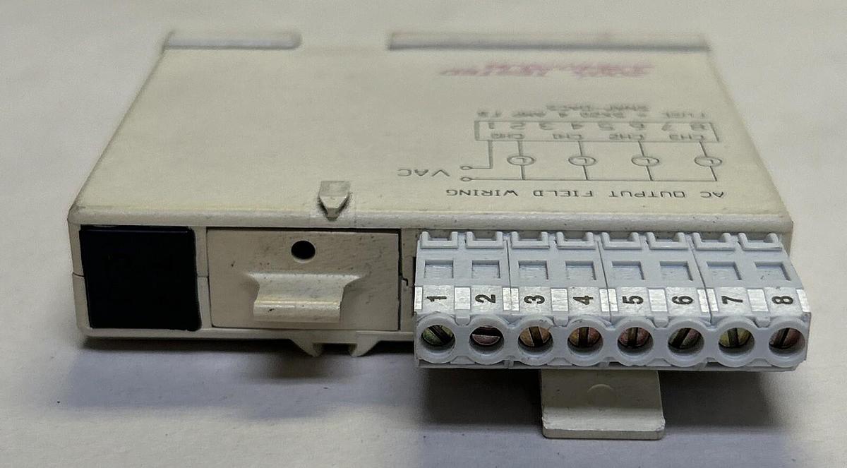 Used OPTO 22,SNAP-OAC5,I/O MODULE