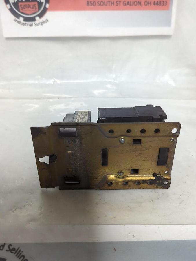 Used ALLEN BRADLEY,700-BRZ110A2,SERIES A CONTROL RELAY PRE-OWNED