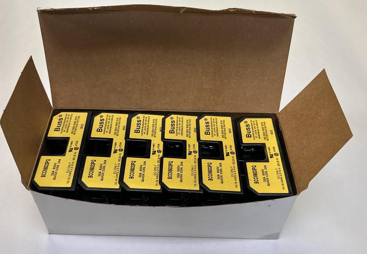 COOPER BUSSMANN,BCCM6033PQ,FUSE BLOCK HOLDER 30 AMP 600V 3 POLE LOT OF 6 NOS