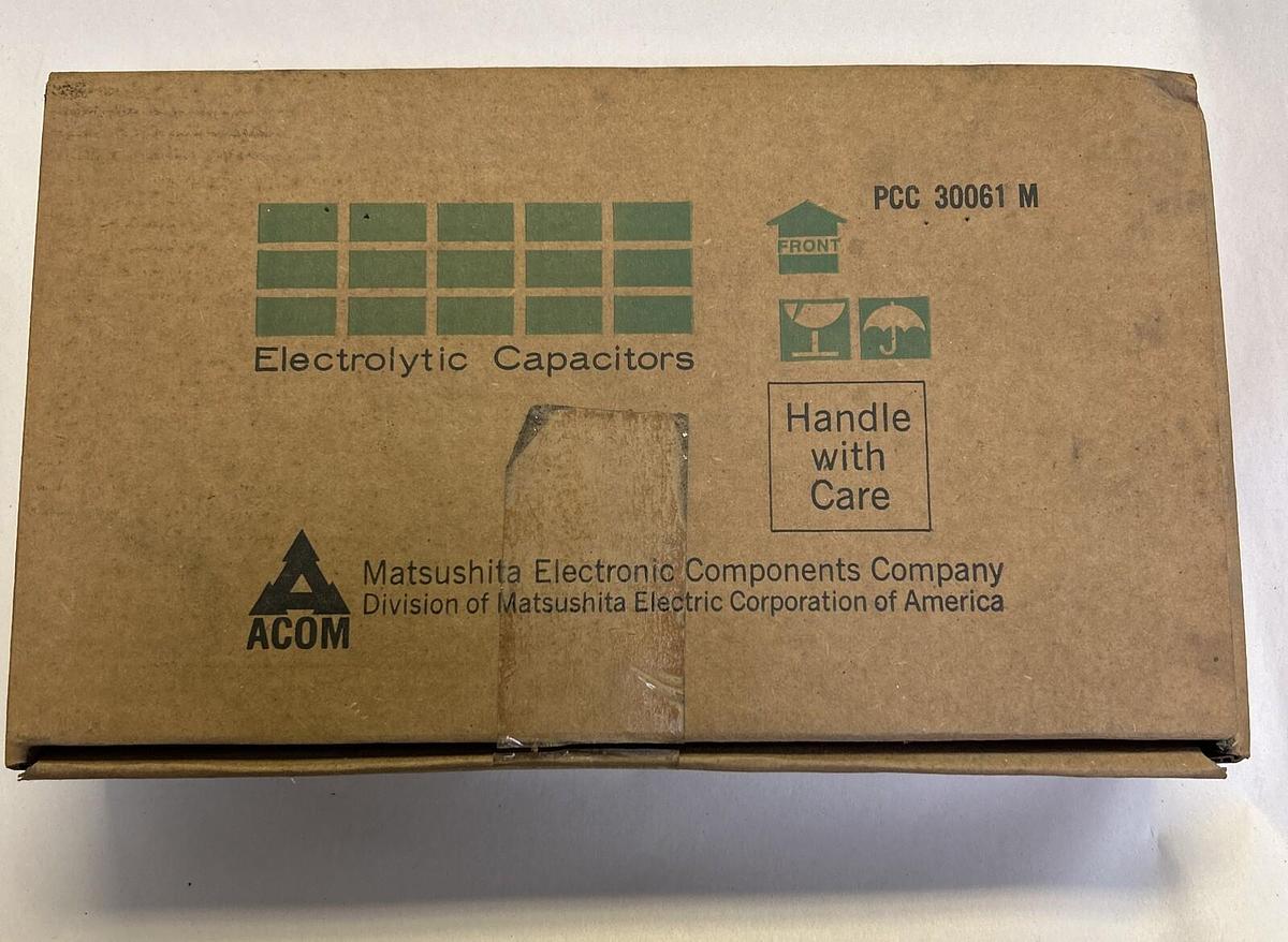 PANASONIC,ECE-T2DR471SW,CAPACITOR 470UF 200V LOT OF 50 NOS