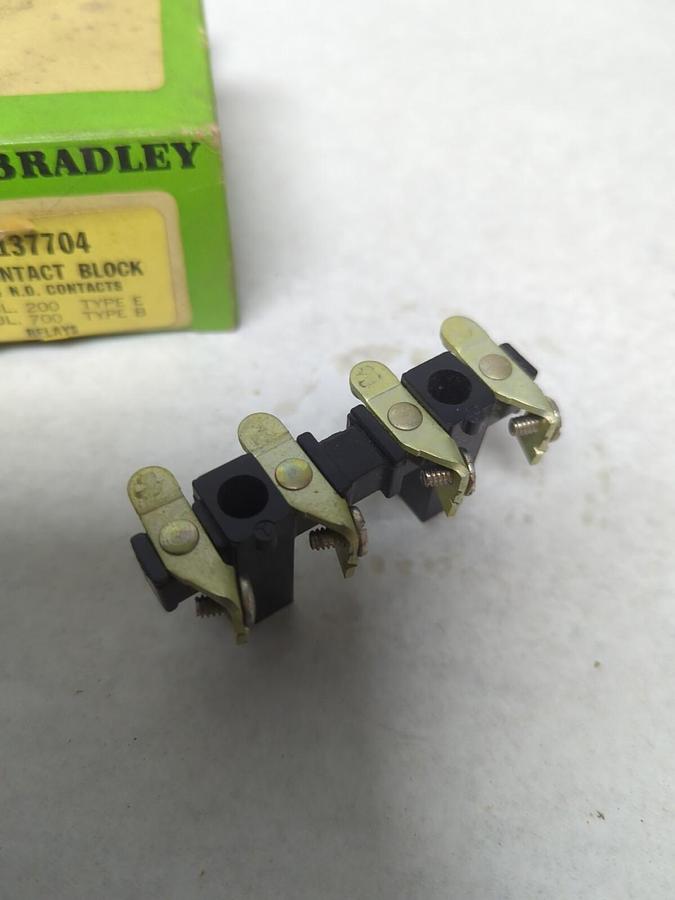 ALLEN-BRADLEY,X 137704,L.H. CONTACT BLOCK NOS