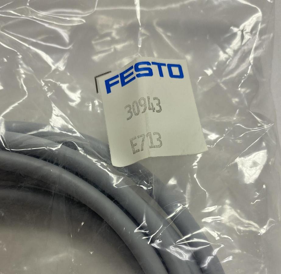 Used FESTO,30943 KME-1-24DC-2,5-LED PLUG SOCKET WITH CABLE NEW