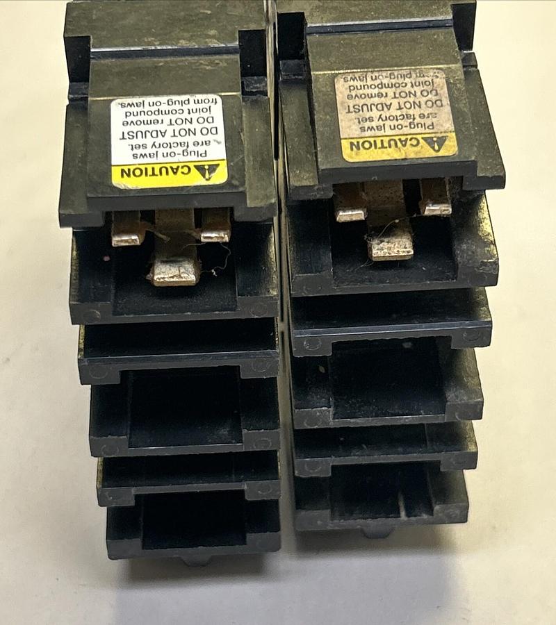 Used SQUARE D,FH16020A,I-LINE CIRCUIT BREAKER 20A 277V 1P LOT OF 2