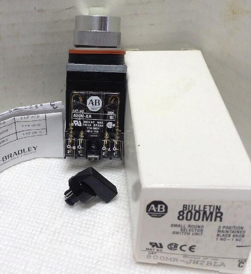 Allen-Bradley,800MR-JH2BLA,3-POS Maintained Selector Switch Black Knob