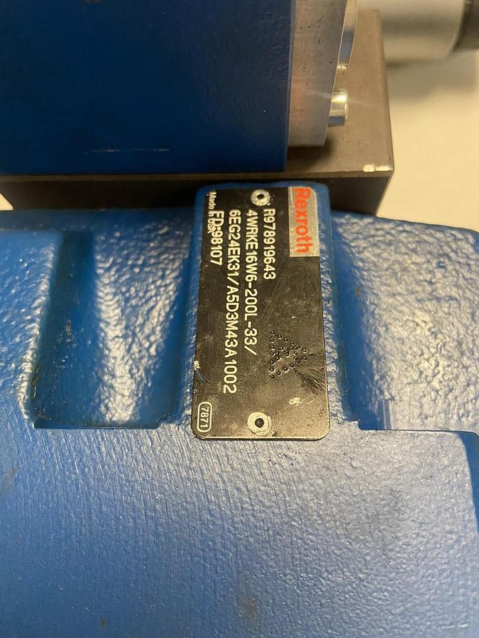 Used Rexroth,R978919643,Hydraulic Valve with Controller Refurbished