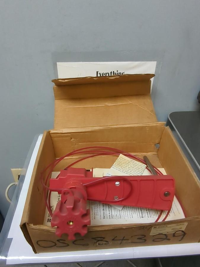 BRADY,51388,LARGE UNIVERSAL VALVE LOCK-OUT WITH 8 FT CABLE ATTACHMENT